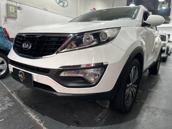 KIA SPORTAGE 2.0 LX 4X2 16V FLEX 4P AUTOMÁTICO KIA SPORTAGE 2.0 LX 4X2 16V FLEX 4P AUTOMÁTICO